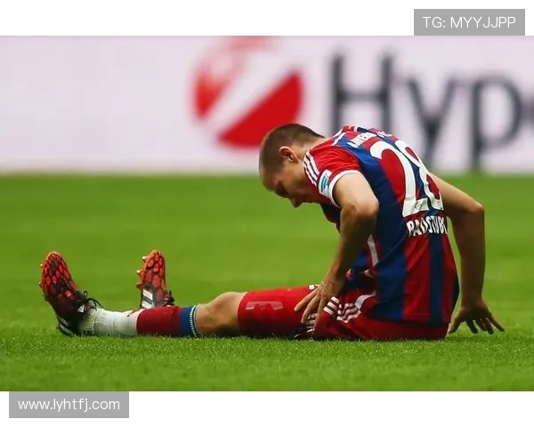 足球明星受伤瞬间揭秘伤痛背后的故事与坚持不懈的精神 足球明星受伤瞬间揭秘伤痛背后的故事与坚持不懈的精神