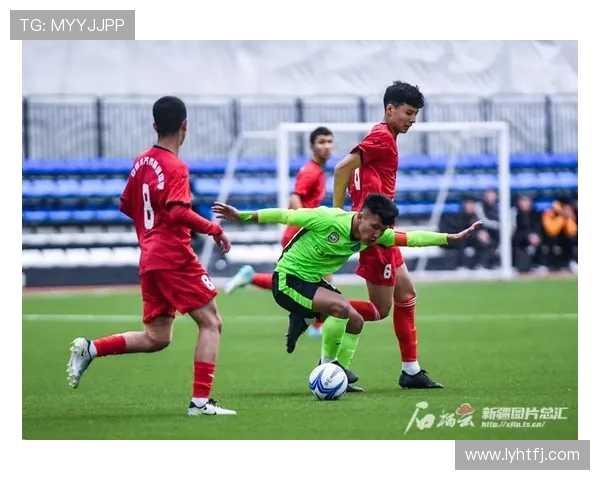 新疆维族足球明星的崛起与影响力探索